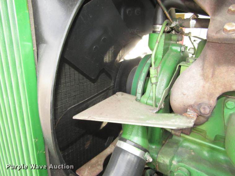 image for item DA3214 1981 John Deere 4440 tractor