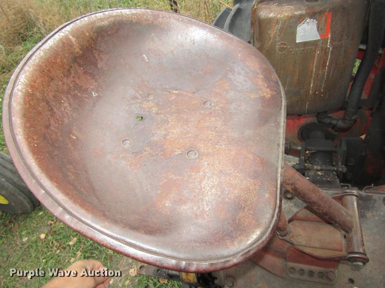 image for item DA3215 1946 Mccormick International M tractor