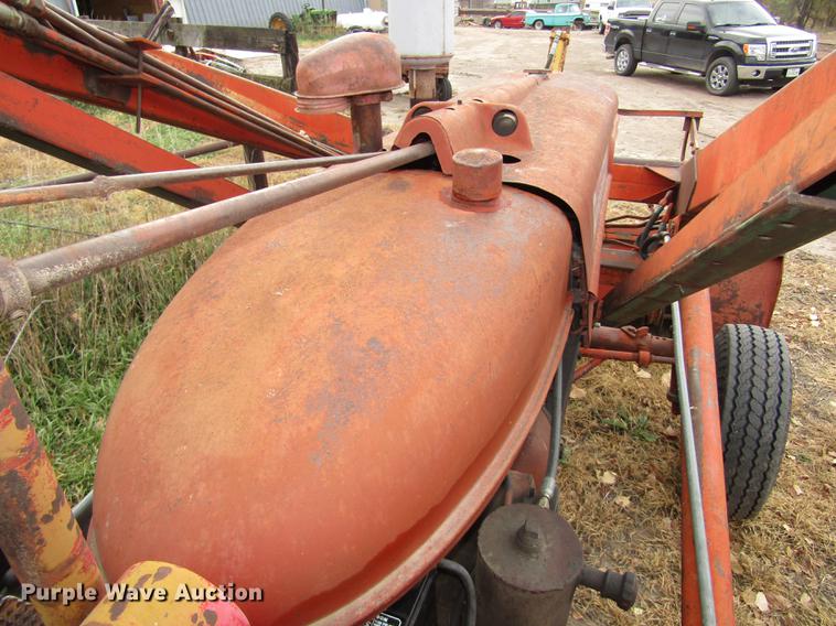 image for item DA3215 1946 Mccormick International M tractor