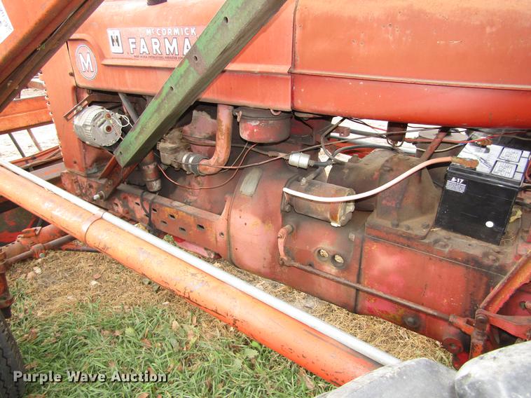 image for item DA3215 1946 Mccormick International M tractor