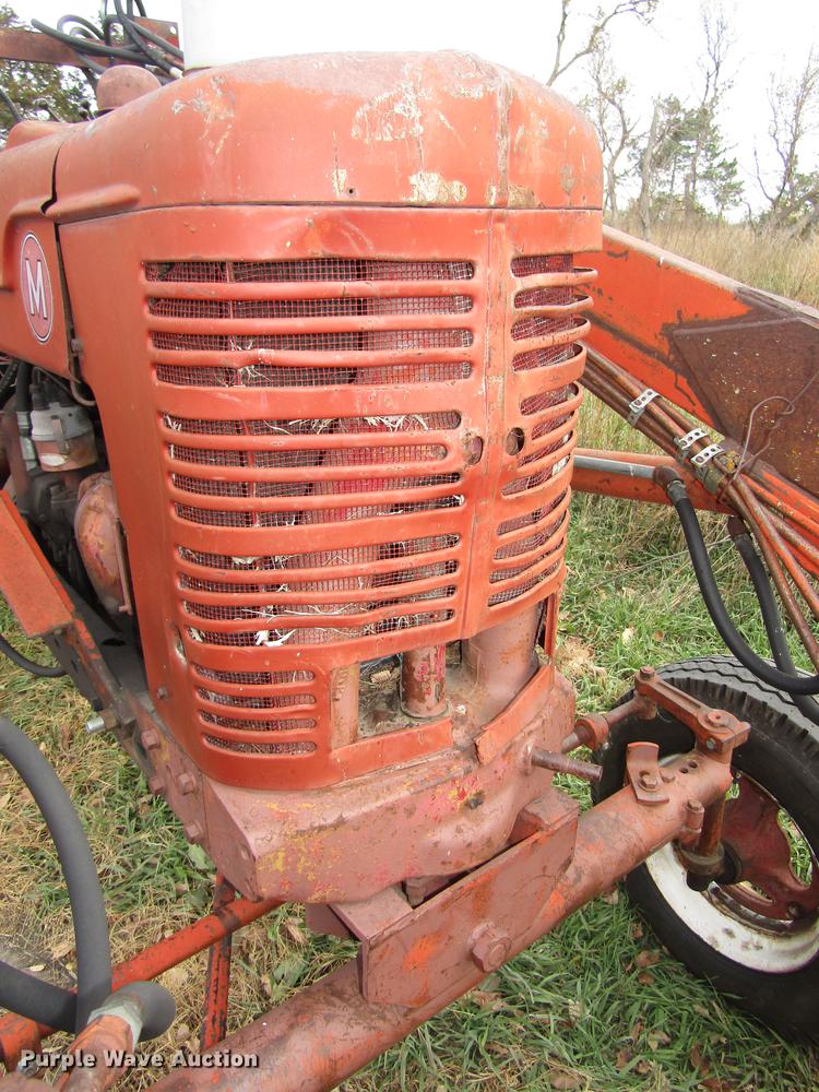 image for item DA3215 1946 Mccormick International M tractor