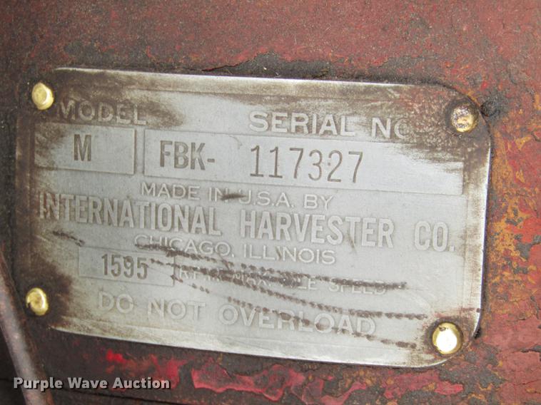 image for item DA3215 1946 Mccormick International M tractor