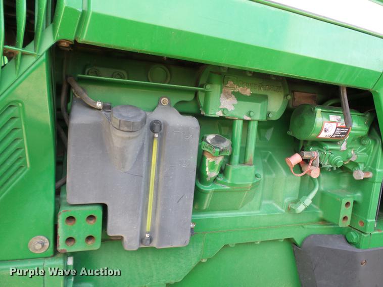 image for item DA6507 1998 John Deere 8400 MFWD tractor