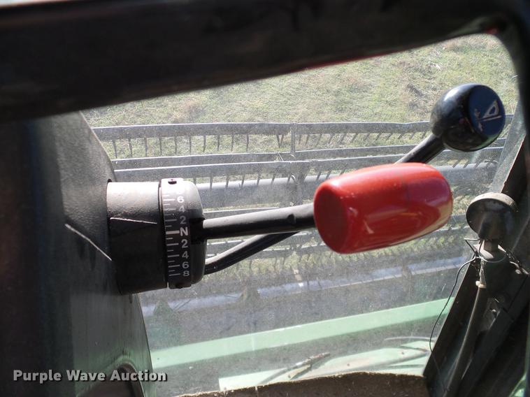 image for item DA6965 1983 John Deere 8820 Turbo combine