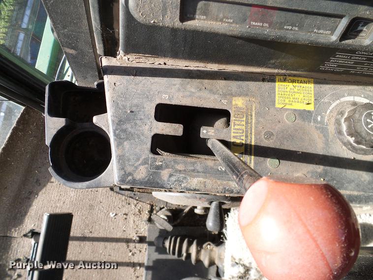 image for item DA6965 1983 John Deere 8820 Turbo combine