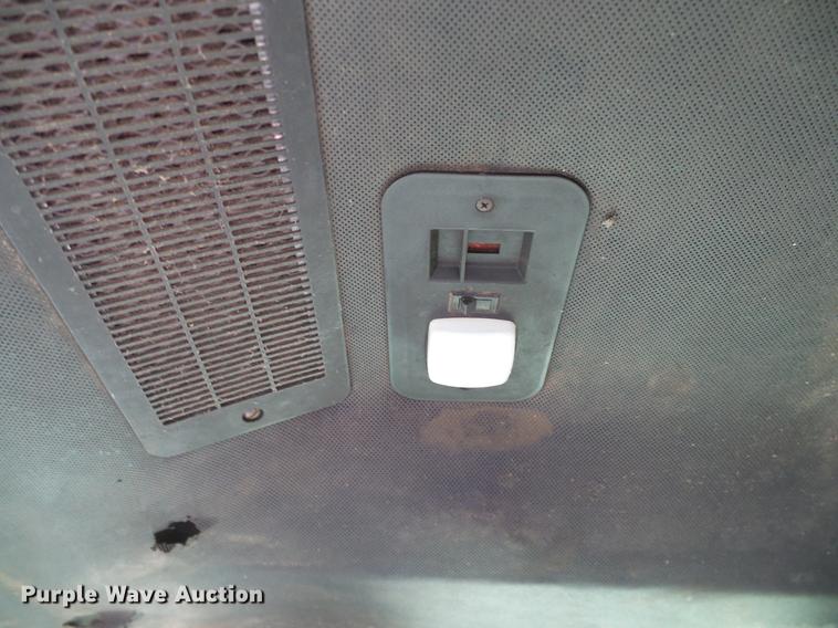 image for item DA6965 1983 John Deere 8820 Turbo combine