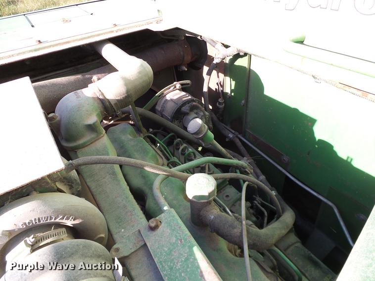 image for item DA6965 1983 John Deere 8820 Turbo combine