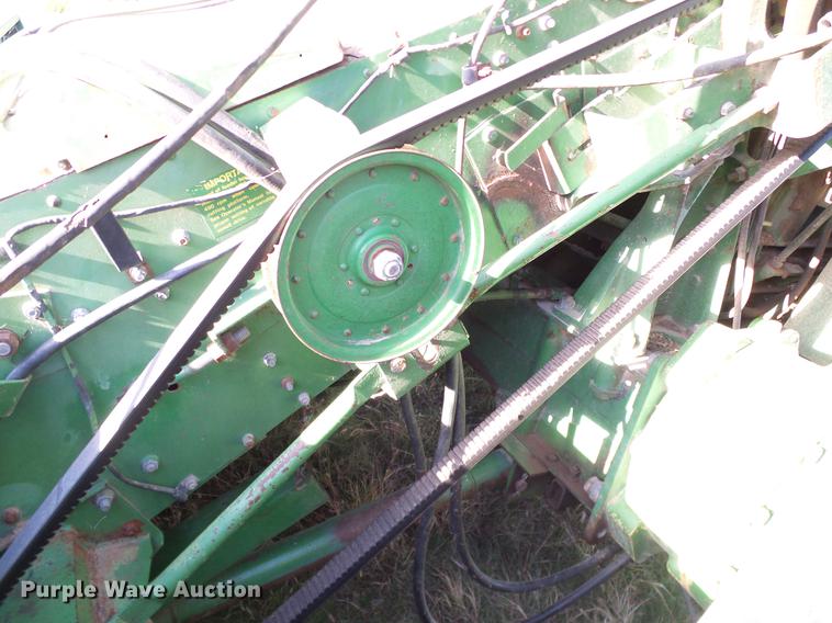 image for item DA6965 1983 John Deere 8820 Turbo combine