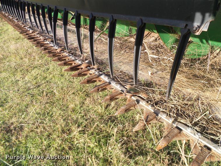 image for item DA6965 1983 John Deere 8820 Turbo combine