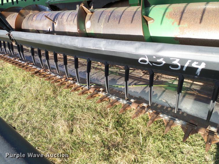 image for item DA6965 1983 John Deere 8820 Turbo combine