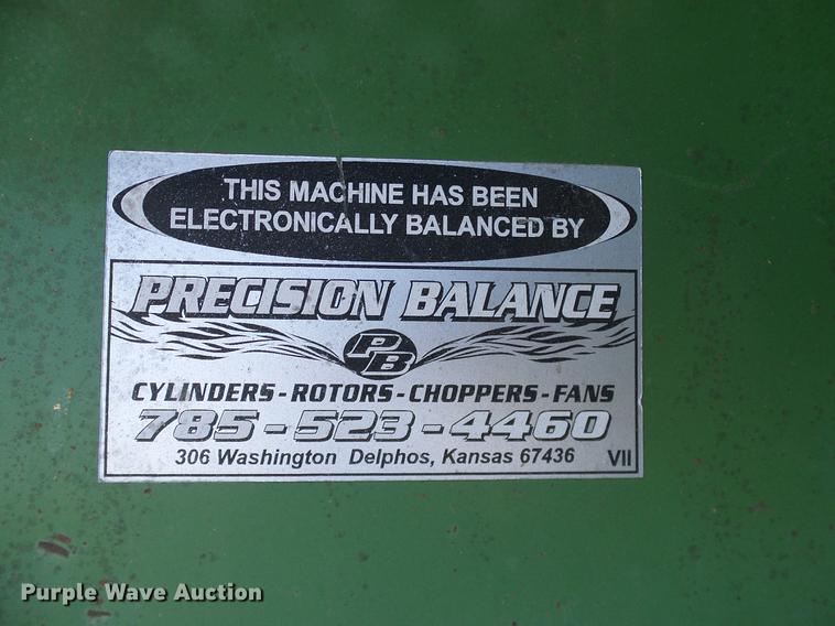 image for item DA6965 1983 John Deere 8820 Turbo combine