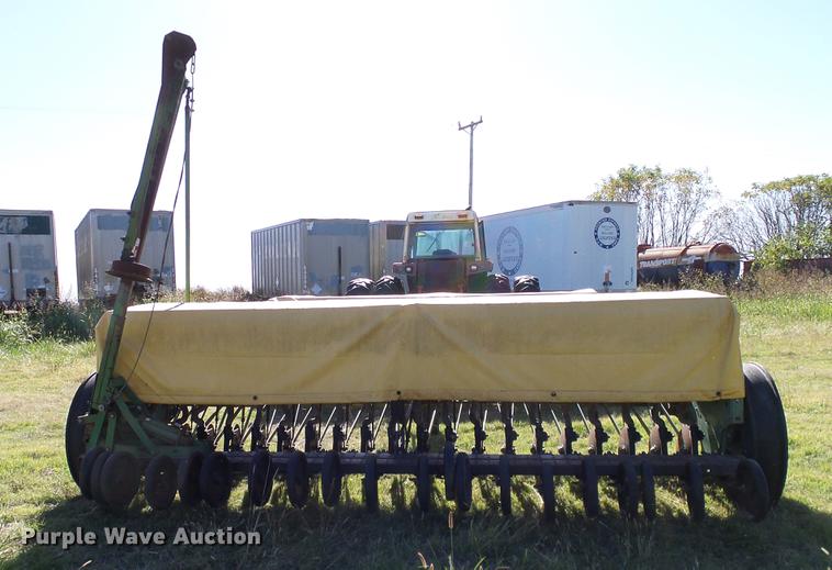 image for item DA6967 (2) John Deere 8300 grain drills