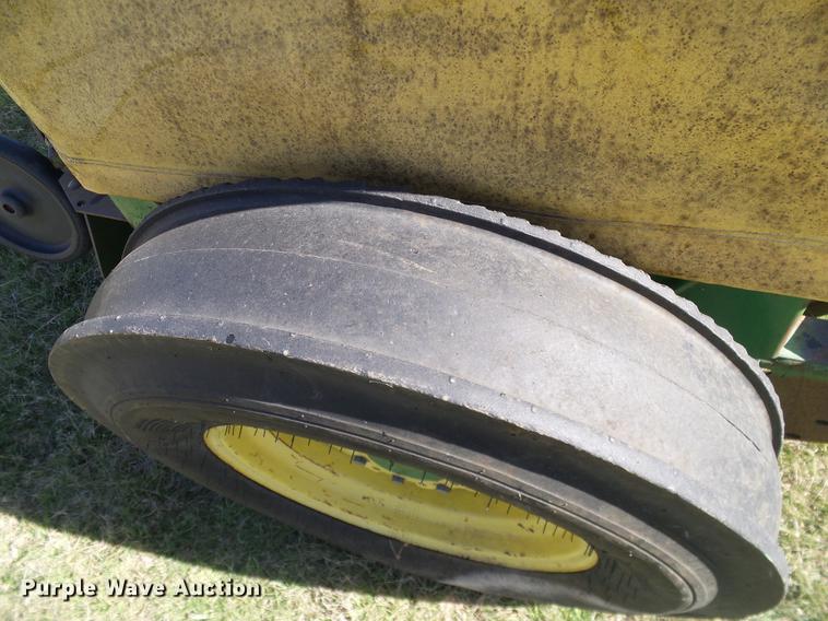 image for item DA6967 (2) John Deere 8300 grain drills