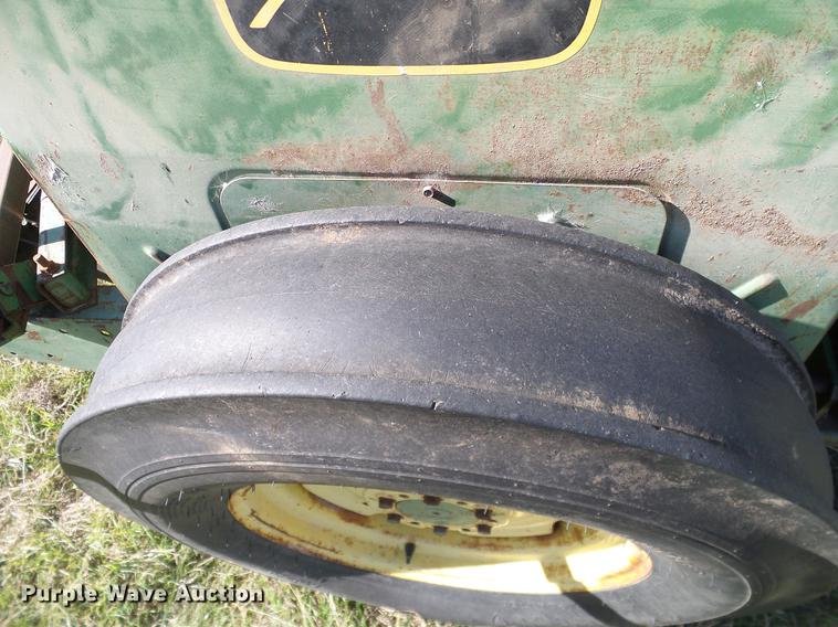 image for item DA6967 (2) John Deere 8300 grain drills