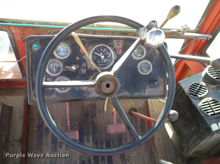 image for item DA6971 1976 Versatile 900 Series II 4WD tractor