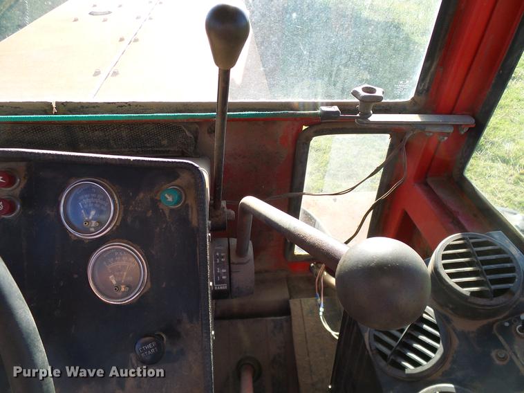 image for item DA6971 1976 Versatile 900 Series II 4WD tractor