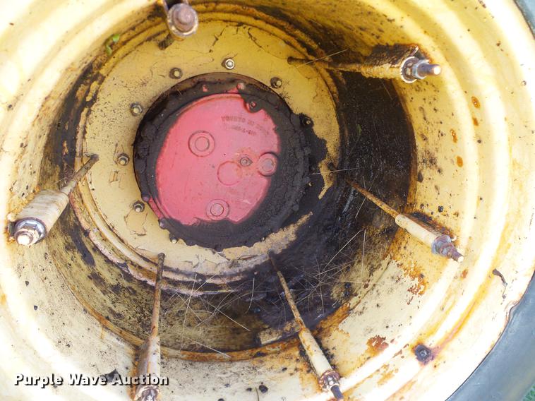 image for item DA6971 1976 Versatile 900 Series II 4WD tractor