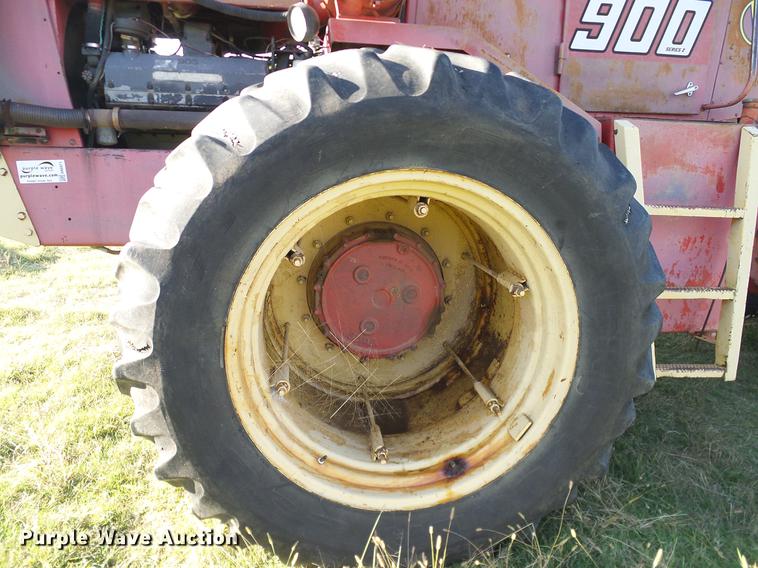 image for item DA6971 1976 Versatile 900 Series II 4WD tractor