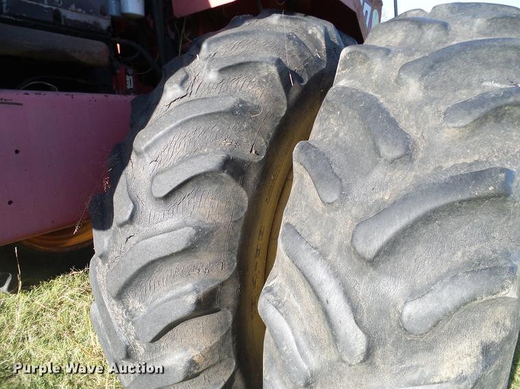 image for item DA6971 1976 Versatile 900 Series II 4WD tractor