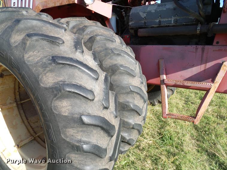 image for item DA6971 1976 Versatile 900 Series II 4WD tractor