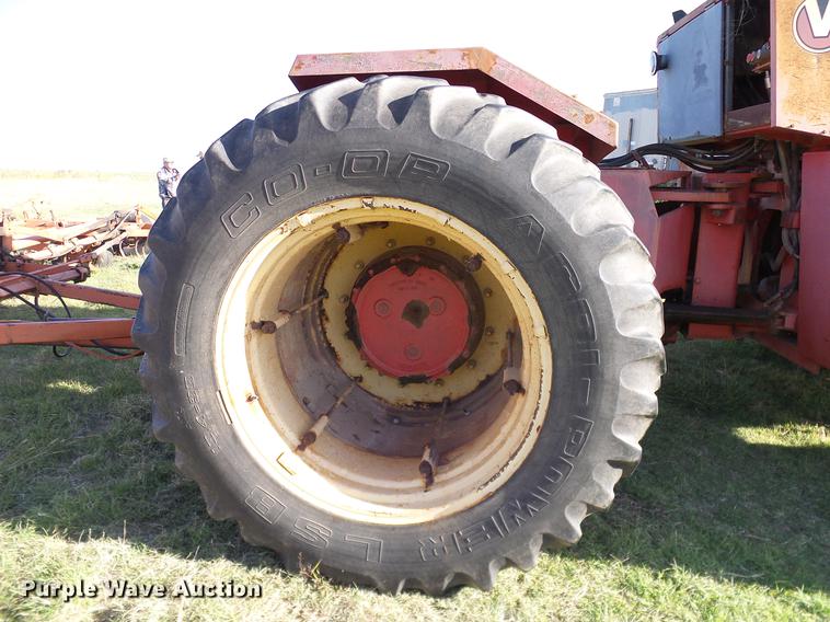 image for item DA6971 1976 Versatile 900 Series II 4WD tractor