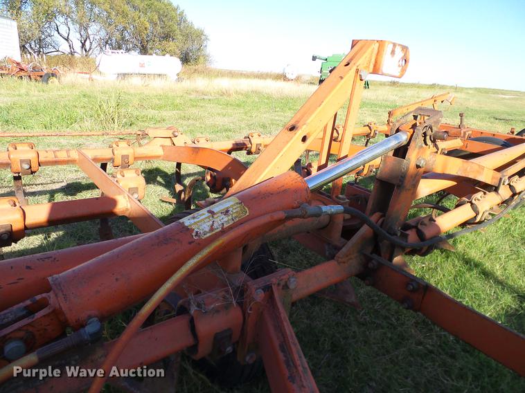 image for item DA6972 Allis Chalmers 1300 field cultivator