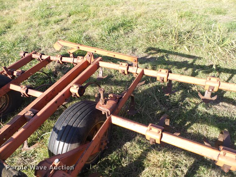 image for item DA6972 Allis Chalmers 1300 field cultivator
