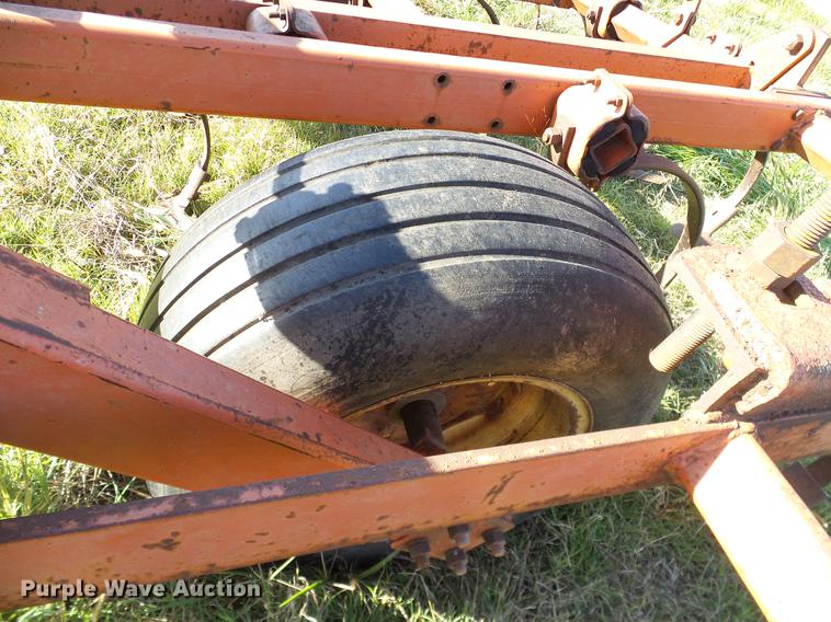image for item DA6972 Allis Chalmers 1300 field cultivator