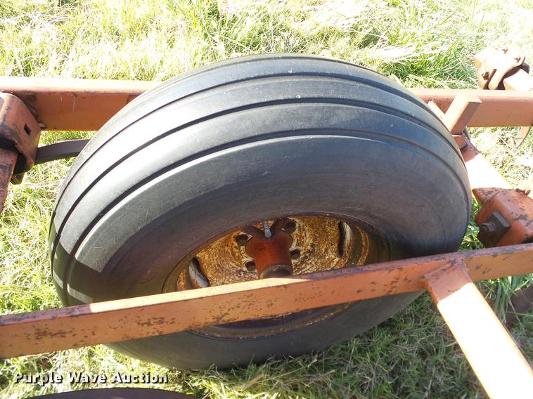 image for item DA6972 Allis Chalmers 1300 field cultivator