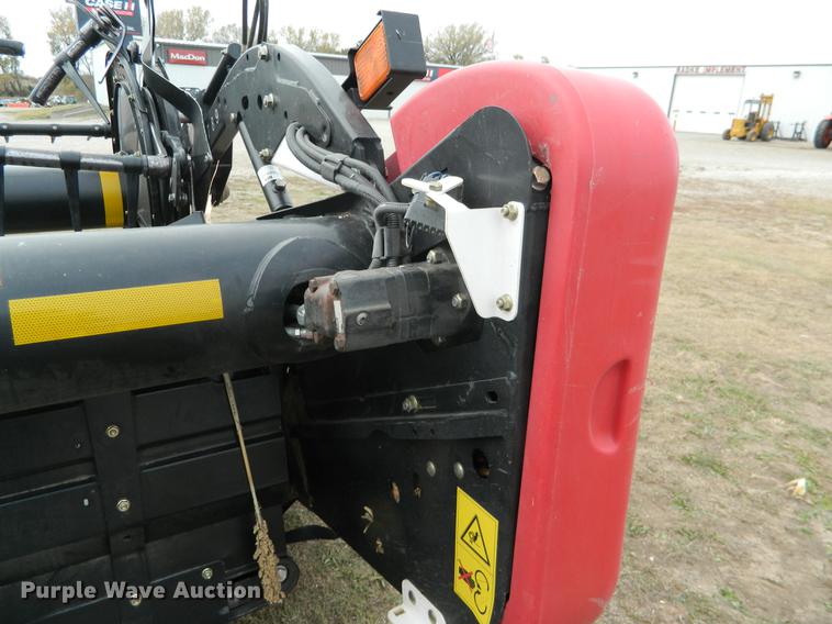 image for item DB1164 2013 Case IH 216240M102BK draper head