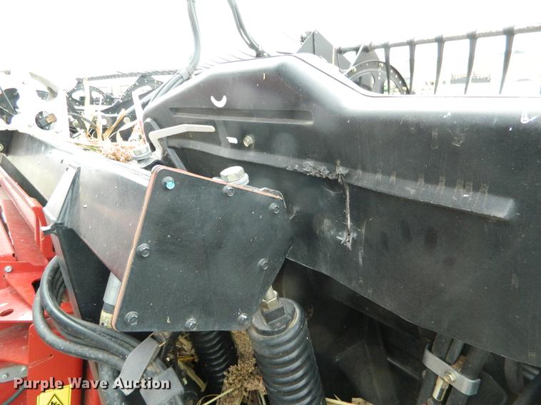 image for item DB1164 2013 Case IH 216240M102BK draper head