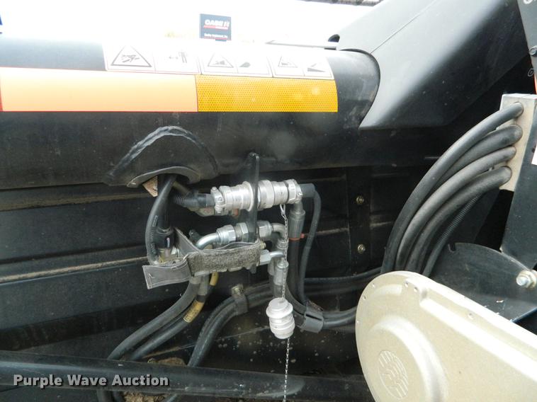 image for item DB1164 2013 Case IH 216240M102BK draper head