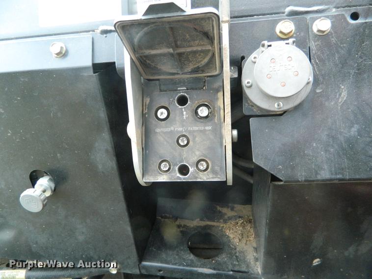 image for item DB1164 2013 Case IH 216240M102BK draper head