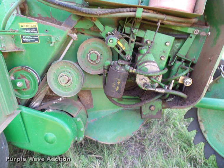 image for item DB4152 1994 John Deere 535 round baler