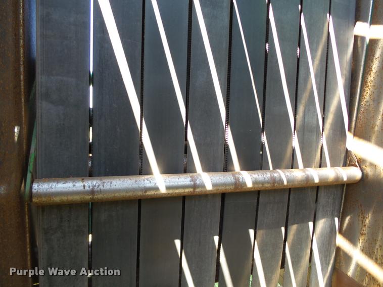 image for item DB4152 1994 John Deere 535 round baler