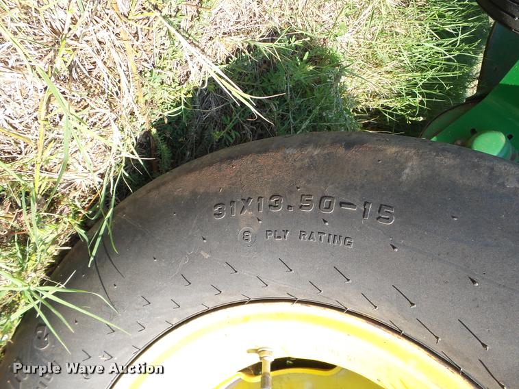 image for item DB4152 1994 John Deere 535 round baler