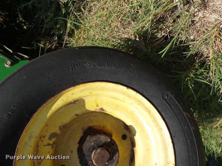 image for item DB4152 1994 John Deere 535 round baler