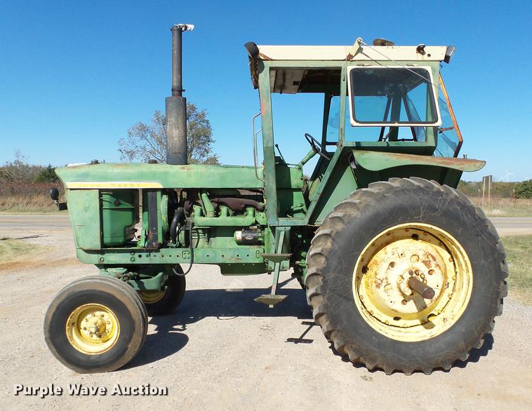 image for item DB4213 1969 John Deere 4520 tractor