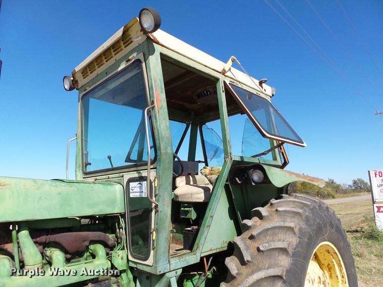 image for item DB4213 1969 John Deere 4520 tractor