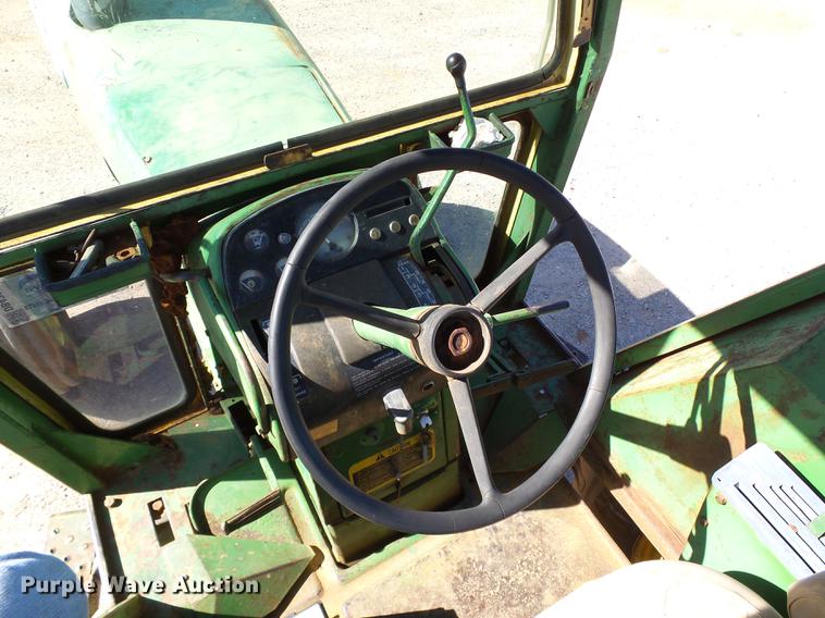 image for item DB4213 1969 John Deere 4520 tractor