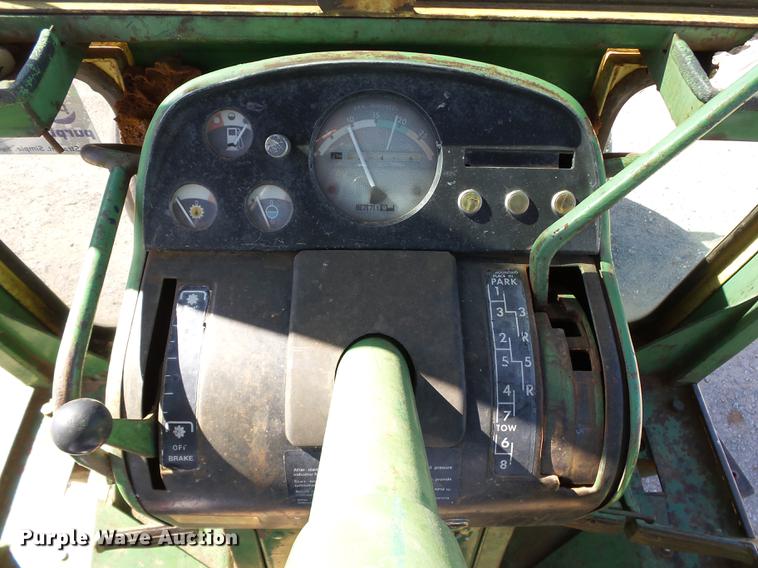 image for item DB4213 1969 John Deere 4520 tractor