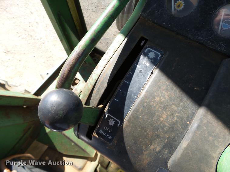 image for item DB4213 1969 John Deere 4520 tractor