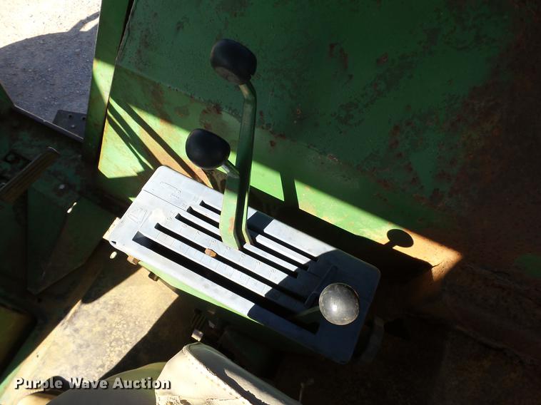 image for item DB4213 1969 John Deere 4520 tractor