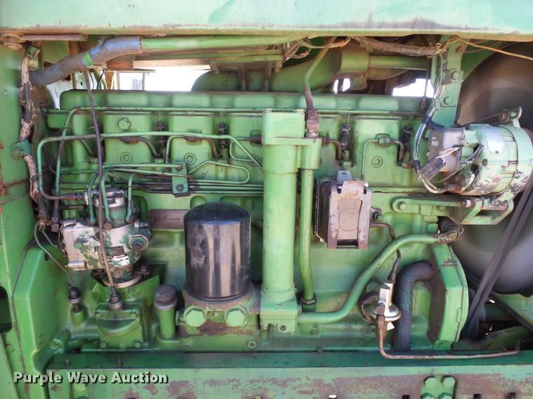 image for item DB4213 1969 John Deere 4520 tractor