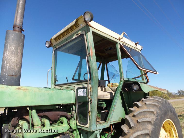 image for item DB4213 1969 John Deere 4520 tractor