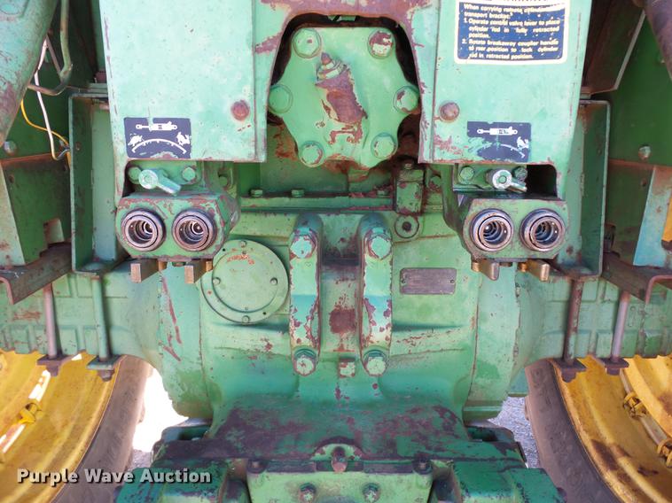 image for item DB4213 1969 John Deere 4520 tractor
