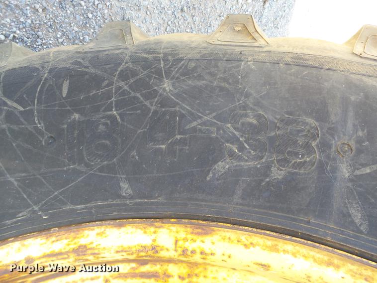 image for item DB4213 1969 John Deere 4520 tractor