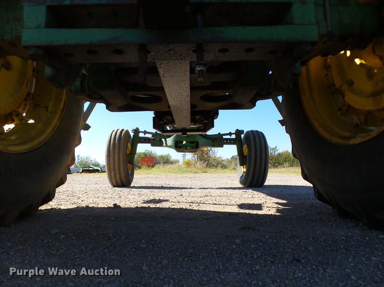 image for item DB4213 1969 John Deere 4520 tractor