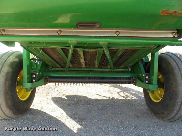 image for item DB4216 2012 John Deere 468 Mega Wide Plus Silage Special round baler