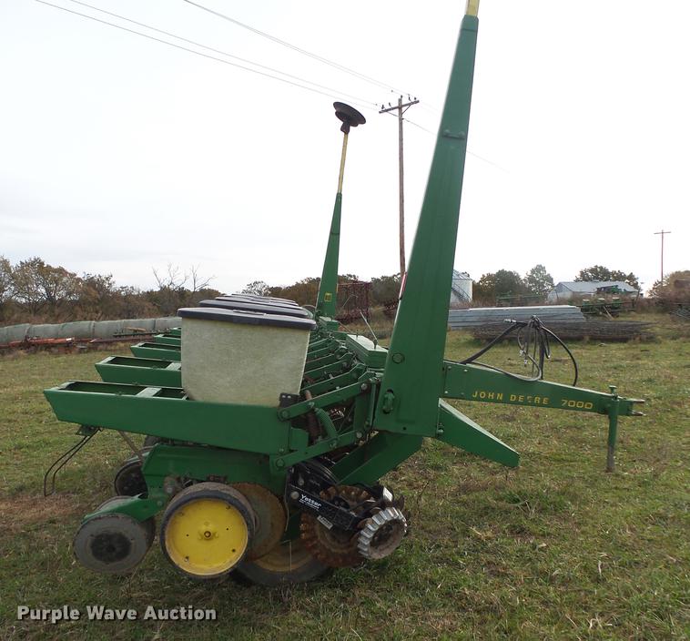 image for item DB7355 John Deere 7000 planter